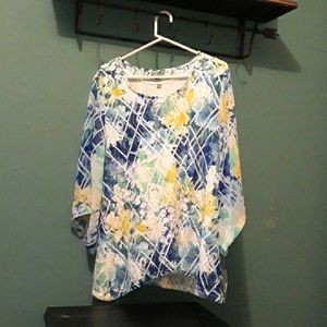 JM Collection Ladies Top size L multi colors ( blue white dark blue )